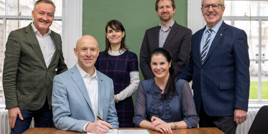 Professor John Kelleher, Director of ADAPT at Trinity College Dublin, Caitriona Heinl, Executive Director of the Azure Forum, Peter Coyle, Chair of the Azure Forum Board of Governors, Vince McCarthy, Azure Forum Board of Governors, Declan McKibben, Executive Director of ADAPT, Prof Maria Grazia Porcedda, one of the Directors of the Trinity Centre for Digital Security and Societal Resilience.
